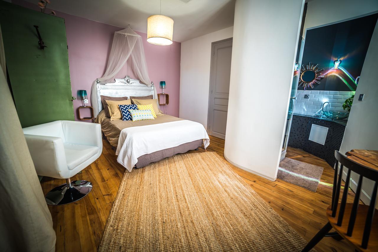 Les Chambres De Lily Carresse ภายนอก รูปภาพ
