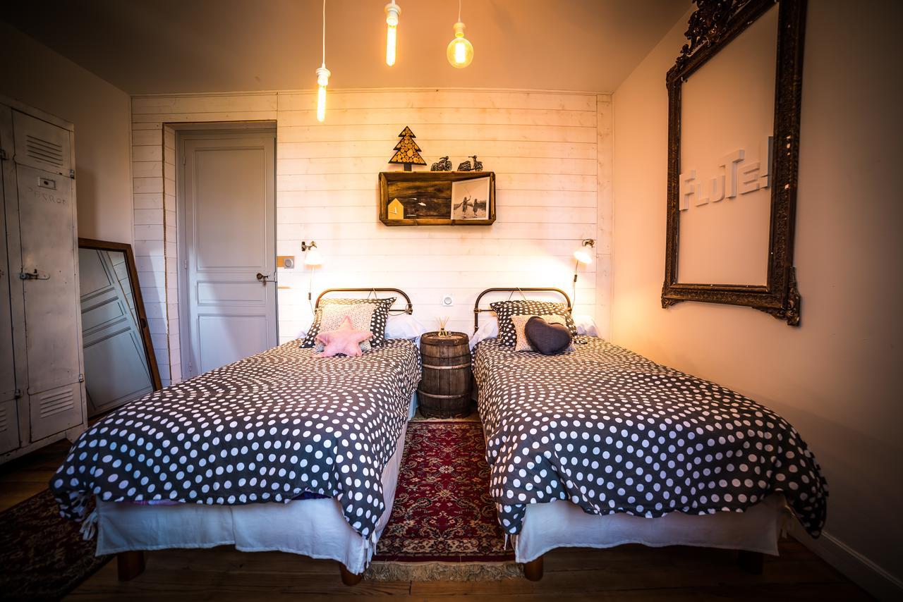 Les Chambres De Lily Carresse ภายนอก รูปภาพ